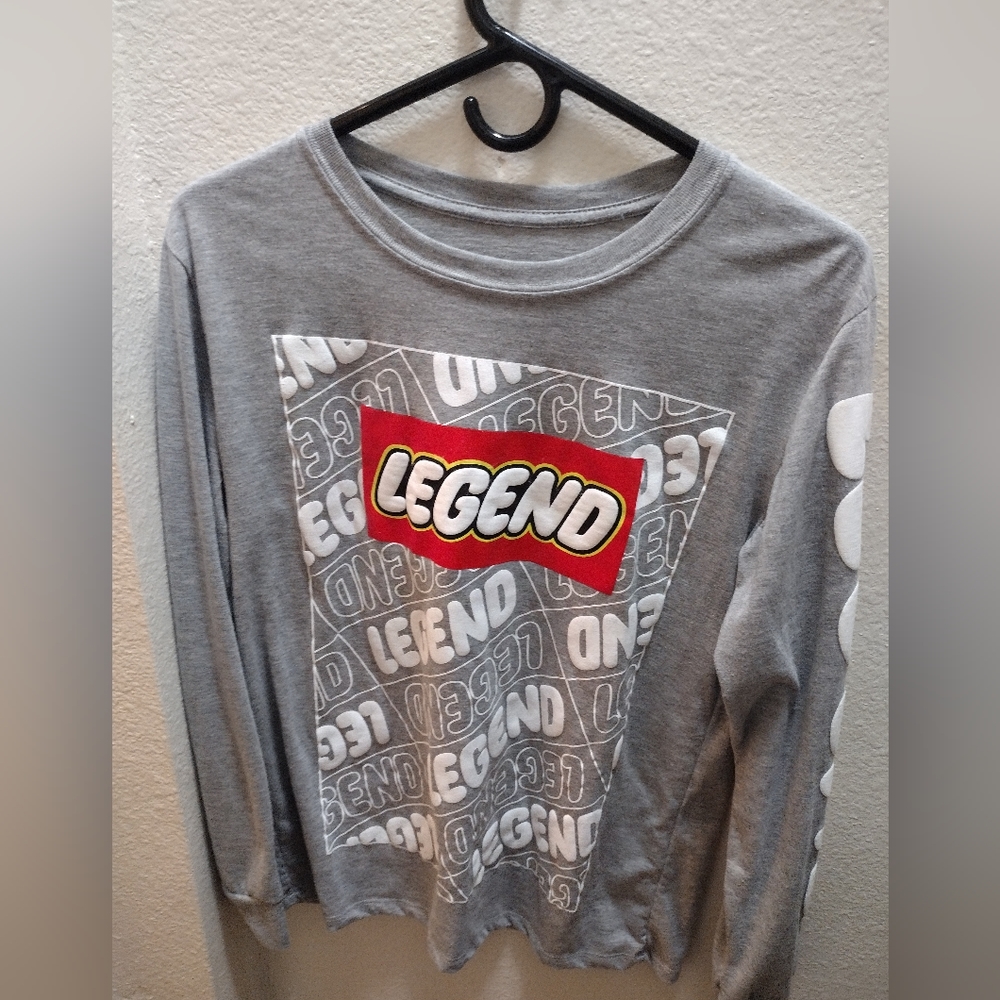 Long sleeve vibes Tshirt (legend print)